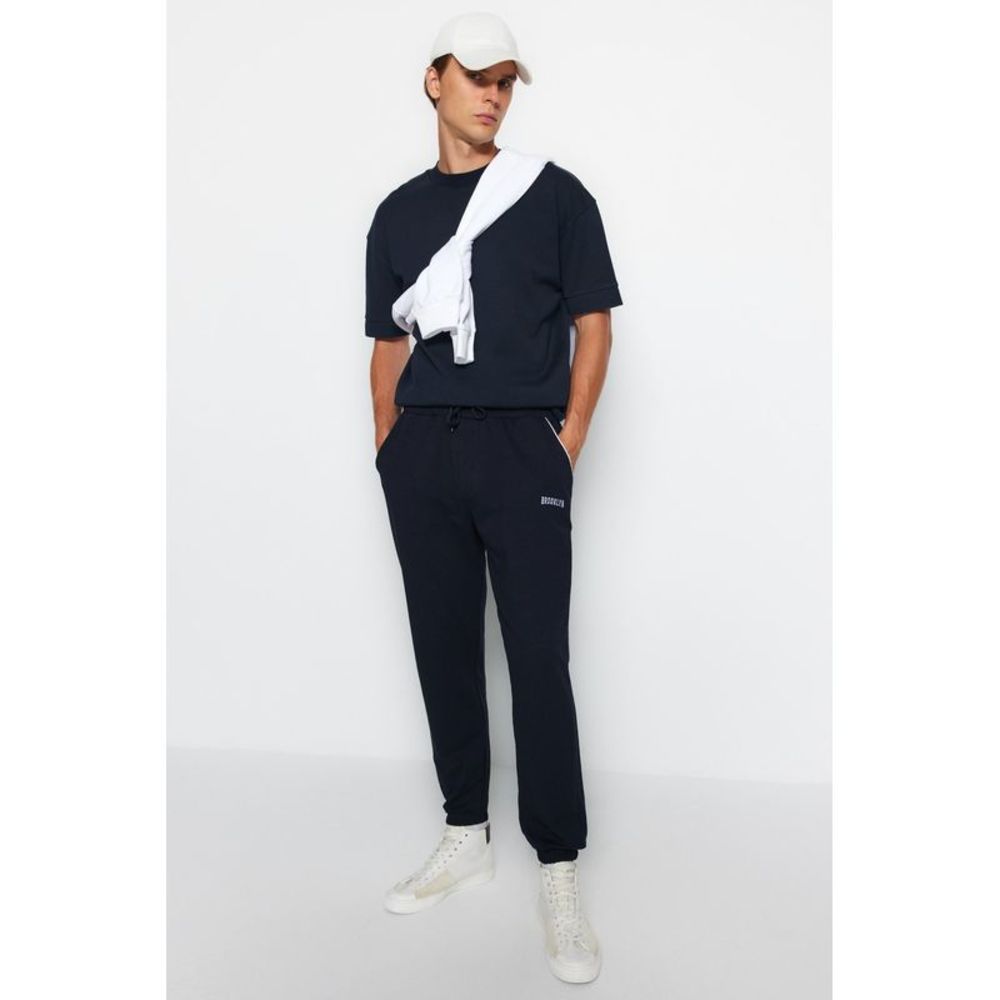 NWT Trendyol Men Elastic cuff Regular fit